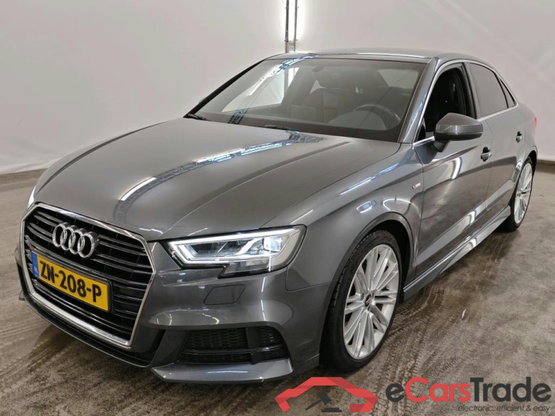 Audi A3 Sportback 30 TFSI S tronic design 5d