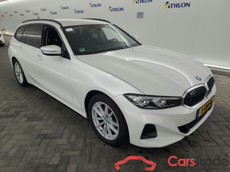BMW 3-serie Touring 318iA 5D 115kW #2