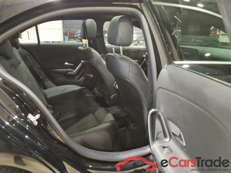 MERCEDES-BENZ A-CLASS LIMOUSINE 1.3 A 250 E BUSINESS SOLUTION DCT #5