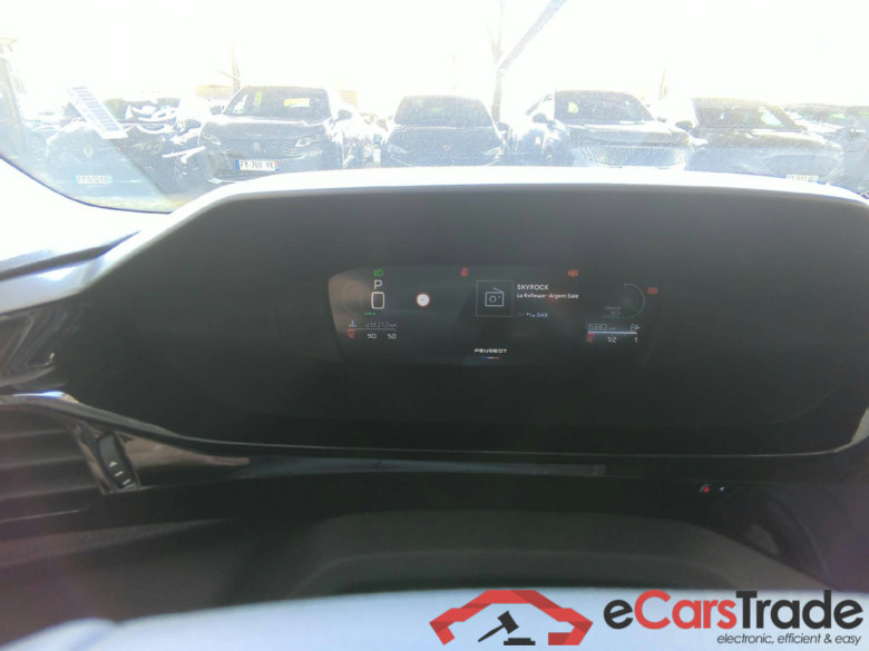 Peugeot 408 Allure Hybrid 145 e-DCS6 #4