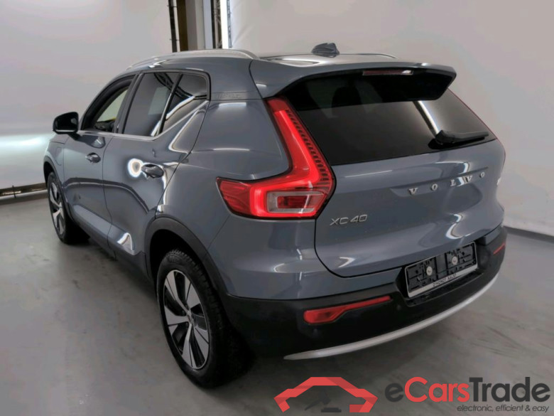 VOLVO XC40 1.5 T4 PHEV CORE DCT #3