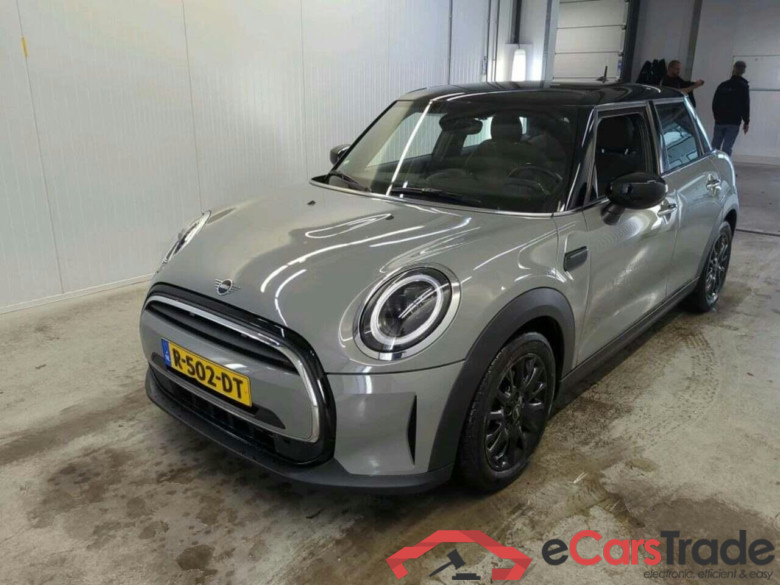 Mini 5-deurs 1.5 Cooper Classic #1
