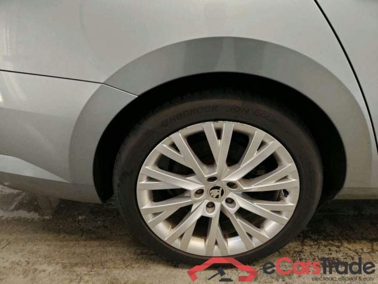 SKODA Superb Combi 1.4 TSI iV Sp. Bns #4