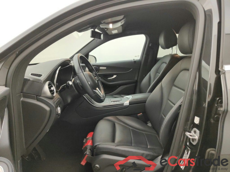 Mercedes-Benz GLC Coupé GLC 300 de Business Solution 4MATIC 5d #3