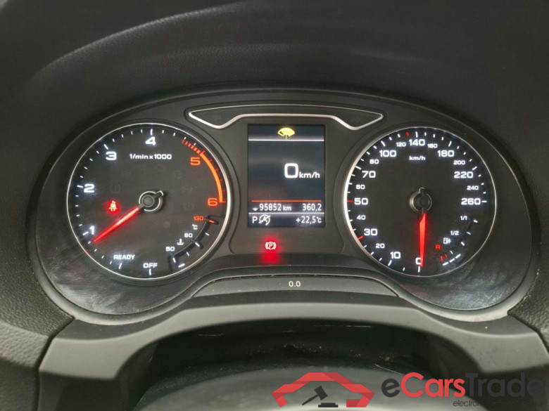AUDI A3 Berline 4p Berline 30 TDI 116 S TRONIC BUSINESS LINE #6