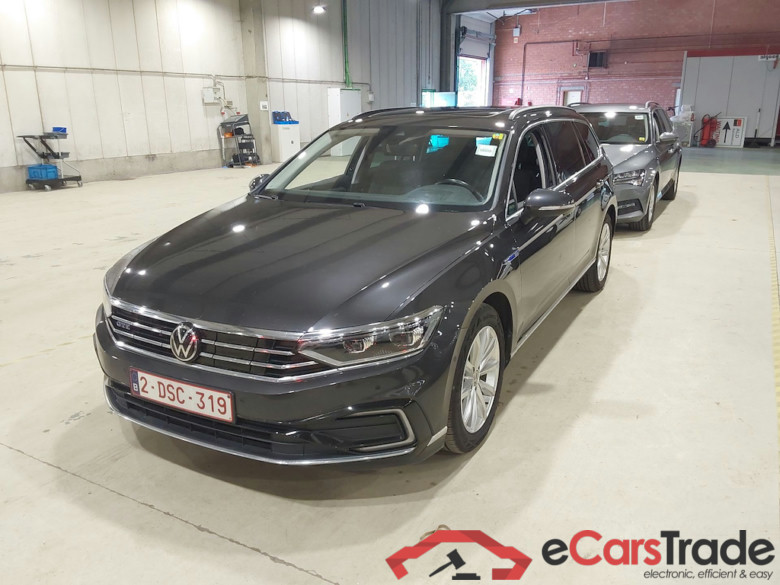 VOLKSWAGEN PASSAT VARIANT 1.4 TSI MSQ VARIANT GTE BUSINESS