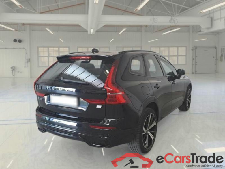 VOLVO XC60 / 2021 / 5P / SUV T6 PLUG-IN AWD AUTO PLUS DARK #2