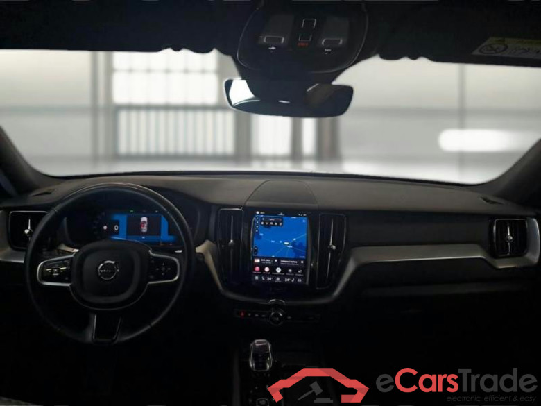 VOLVO XC60 / 2021 / 5P / SUV T6 PLUG-IN AWD AUTO PLUS DARK #3