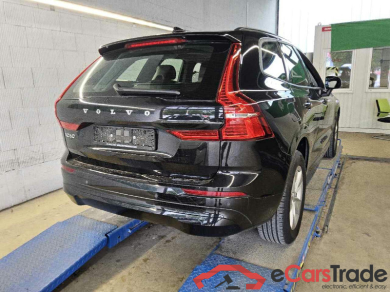 Volvo XC60 (03.2017->) DE - SUV5 B4 (Diesel) 2WD EU6d, Momentum Mild-Hybrid, (Facelift) 2021 - 2022 #3
