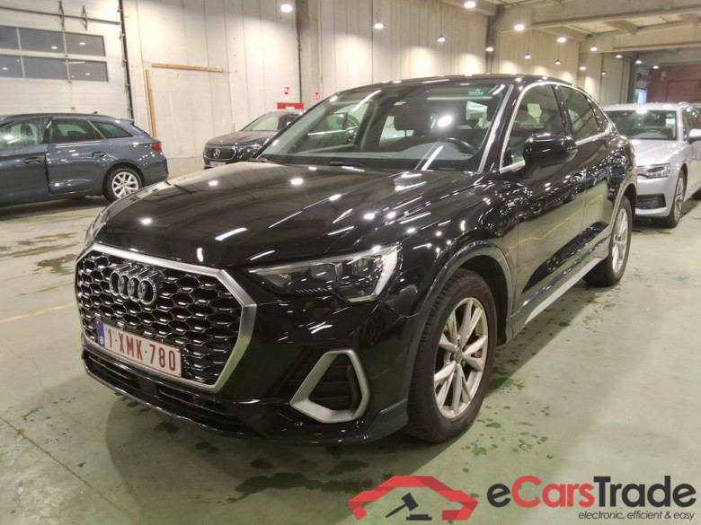 AUDI Q3 Sportback 2.0 35 TDI S TRONIC S LINE BUSINESS ED