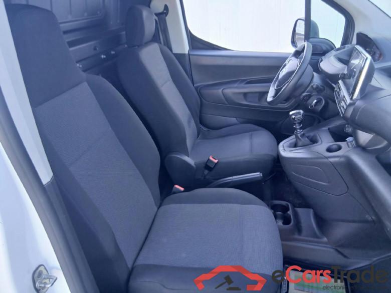 PEUGEOT Partner / 2018 / 3P / furgón derivado de turismo Pro Standard 600kg BlueHDi 73kW (CM2) #6