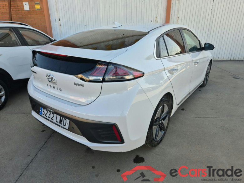 HYUNDAI IONIQ / 2019 / 5P / berlina con portón 1.6 GDI HEV Tecno DCT #2