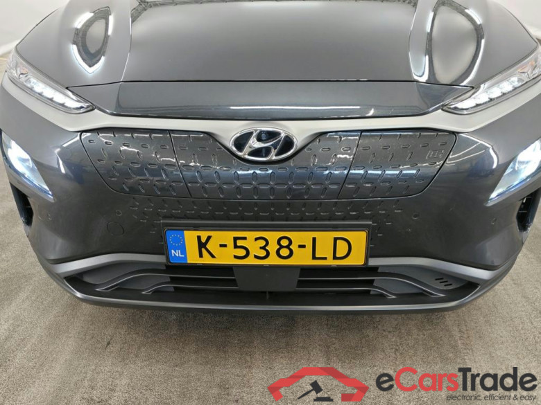 Hyundai KONA Limited Electric 64 kWh 5d #5