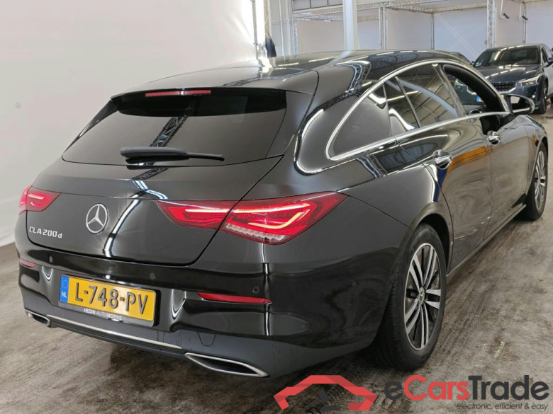 Mercedes-Benz CLA Shooting Brake CLA 200 d DCT Bus. Solution Luxury 5d #2