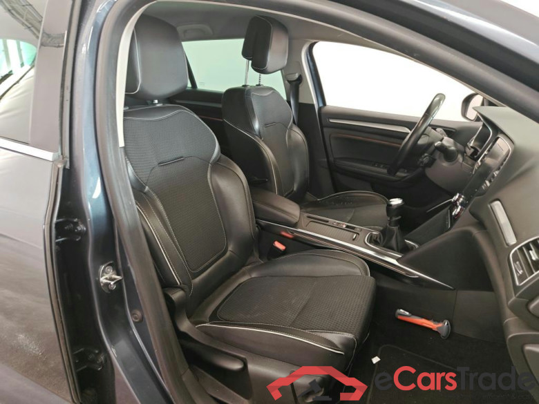 Renault Mégane Estate TCe 115 Bose 5d #3