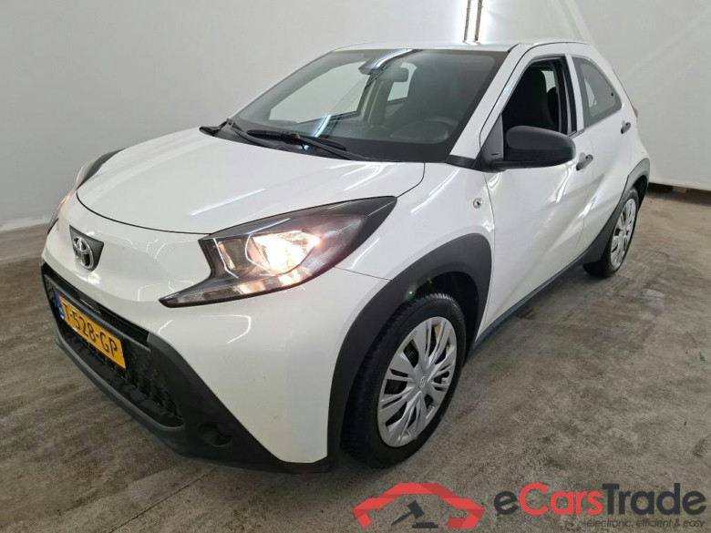 Toyota AYGO X 1.0 VVT-i MT 5d #1