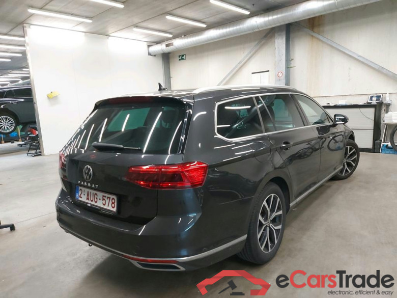 VOLKSWAGEN - VW  PASSAT VARIANT TDI 122PK DSG Elegance Business #2