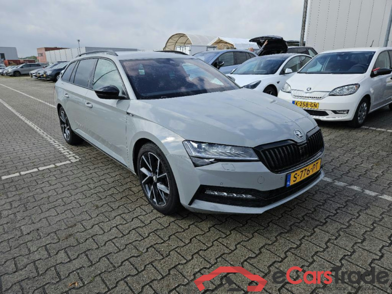SKODA Superb Combi 110 kW #4