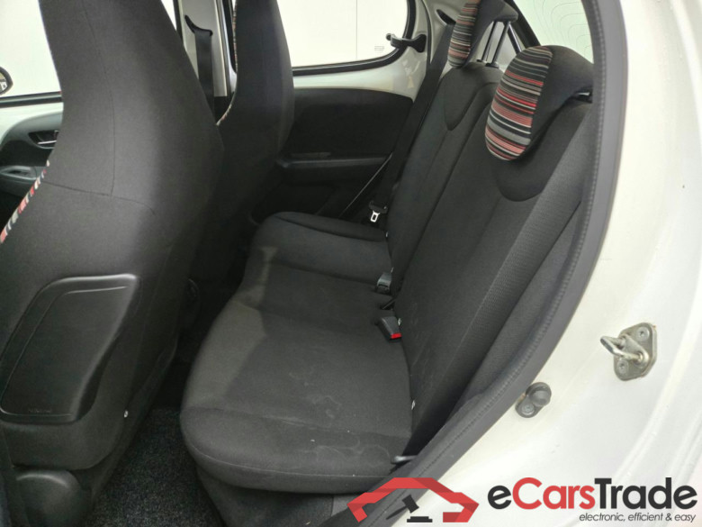 CITROEN C1 1.0 VTi Shine #5