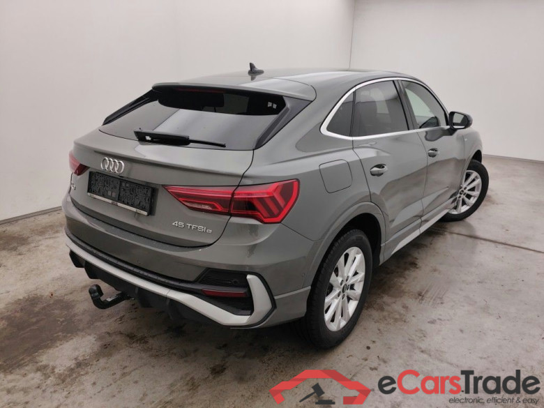 Audi Q3 Sportback 45 TFSI e S tronic S Line 5d #2