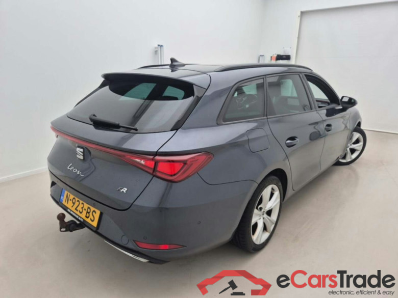 SEAT Leon Sportstourer 1.5 eTSI FR Bns Int DSG #2