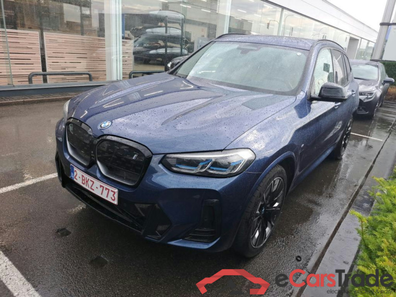 BMW IX3 80KWH AUTO
