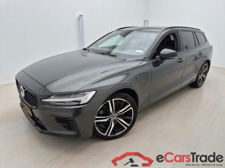 VOLVO V60 T8 AWD R-Design 