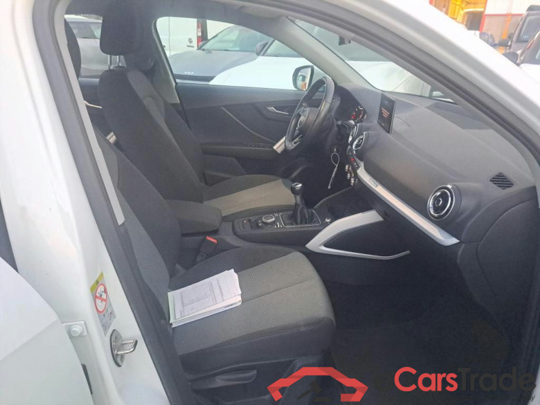 AUDI Q2 / 2016 / 5P / todoterreno Design 30 TFSI 85kW (116CV) (AC) #6