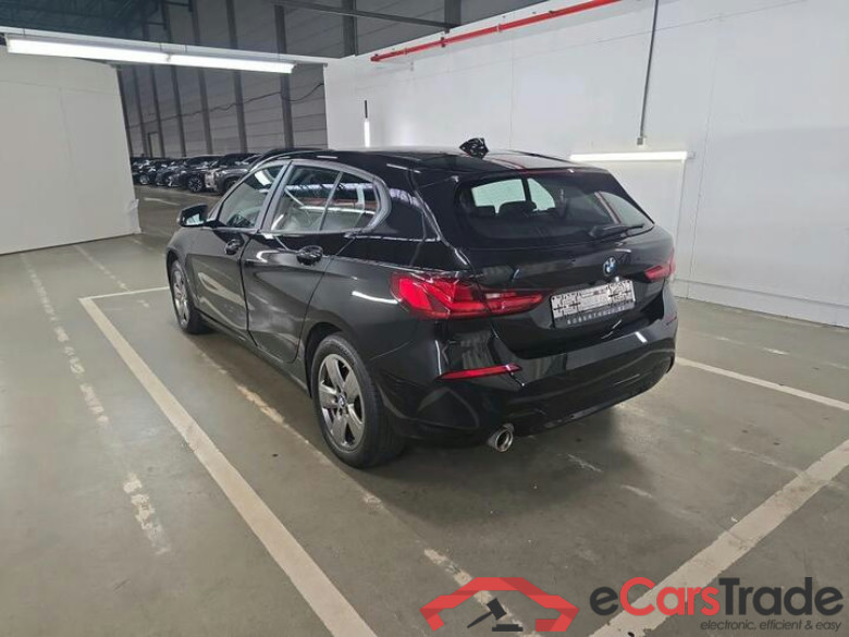 BMW 1 Reeks Hatch 1 Reeks Hatch 118iA (100 kW) 100kW/136pk  5D/P Auto-7 #3