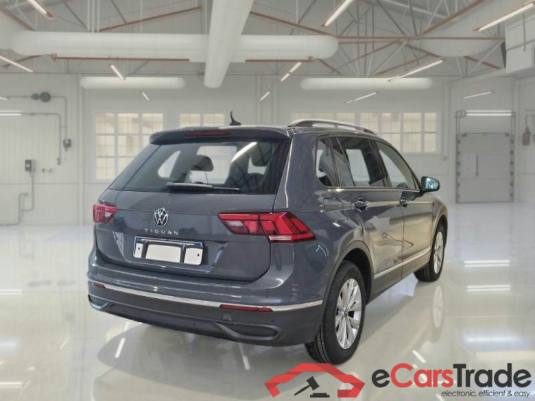 VOLKSWAGEN TIGUAN / 2020 / 5P / SUV 2.0 TDI SCR 110KW LIFE DSG #2