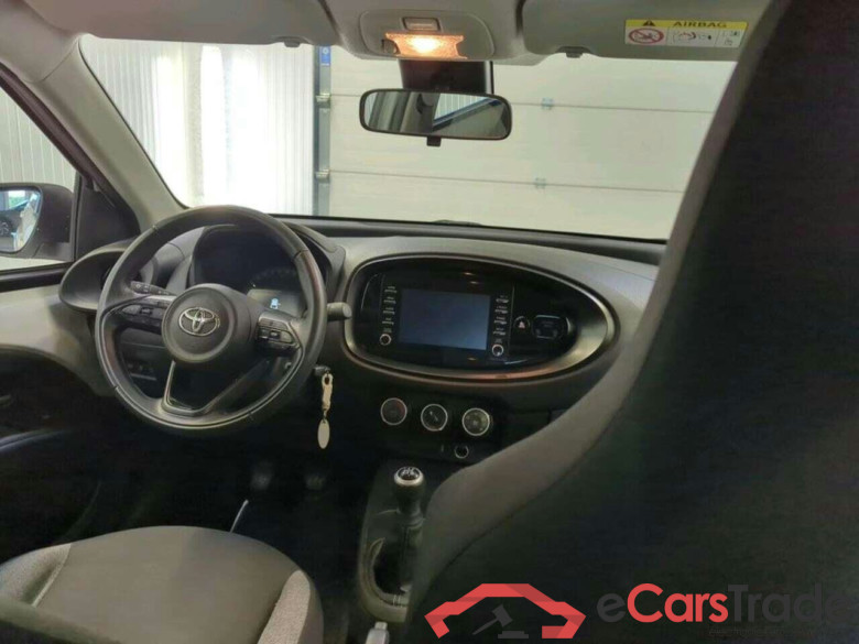 TOYOTA Aygo X 1.0 VVT-i MT Play #3