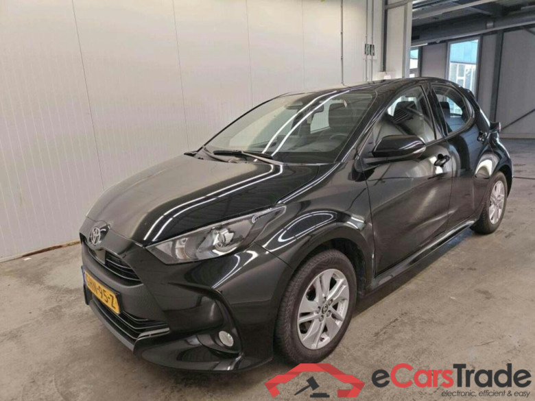 TOYOTA Yaris 1.5 Hyb. 115 Active #1