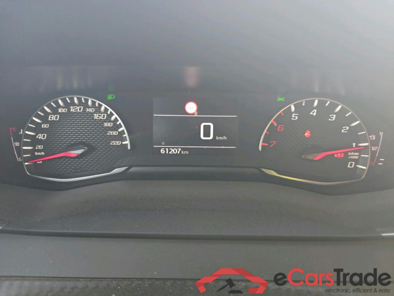 PEUGEOT 208 / 2019 / 5P / berlina con portón PureTech 73kW (100CV) Active Pack #4