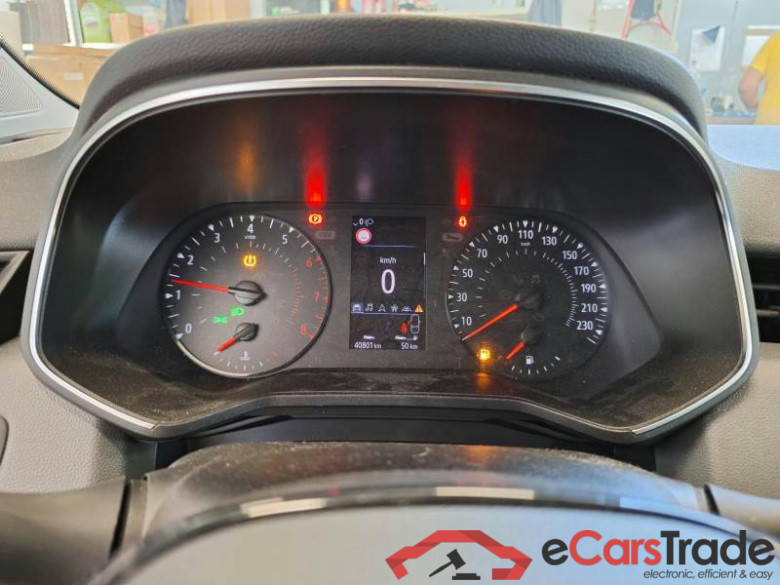 RENAULT CLIO / 2019 / 5P / BERLINA 1.0 TCE 74KW BUSINESS #4