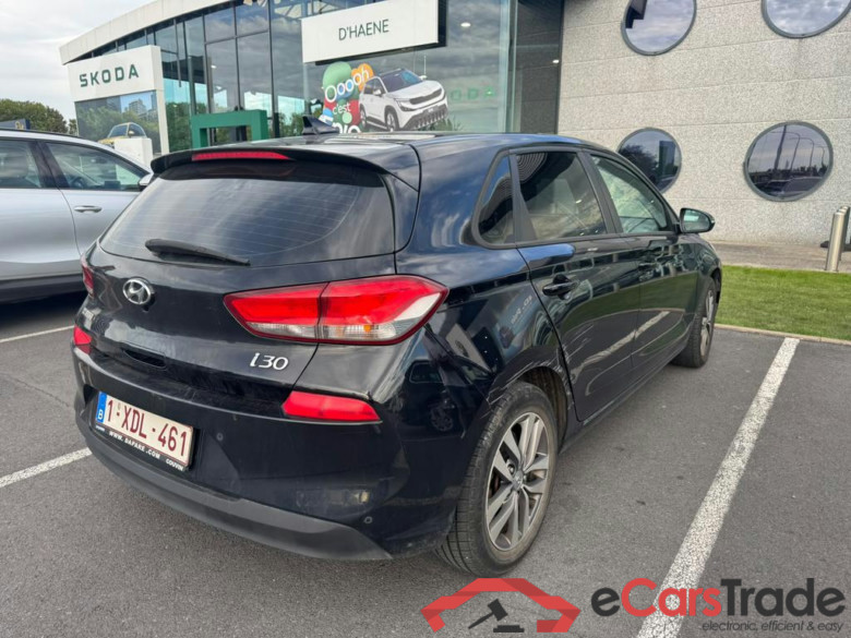 HYUNDAI i30 1.6 CRDi Twist #4