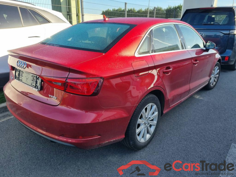 AUDI A3 Sedan 1.4 TFSI Attraction S tronic #4