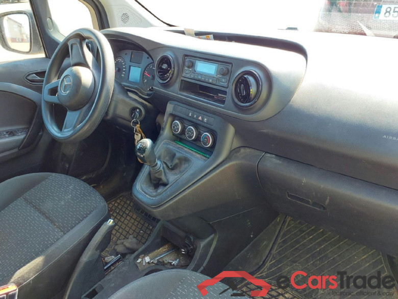 Citan 110 CDI standard (420.623) 1.5 95CV MT6 E6d #3