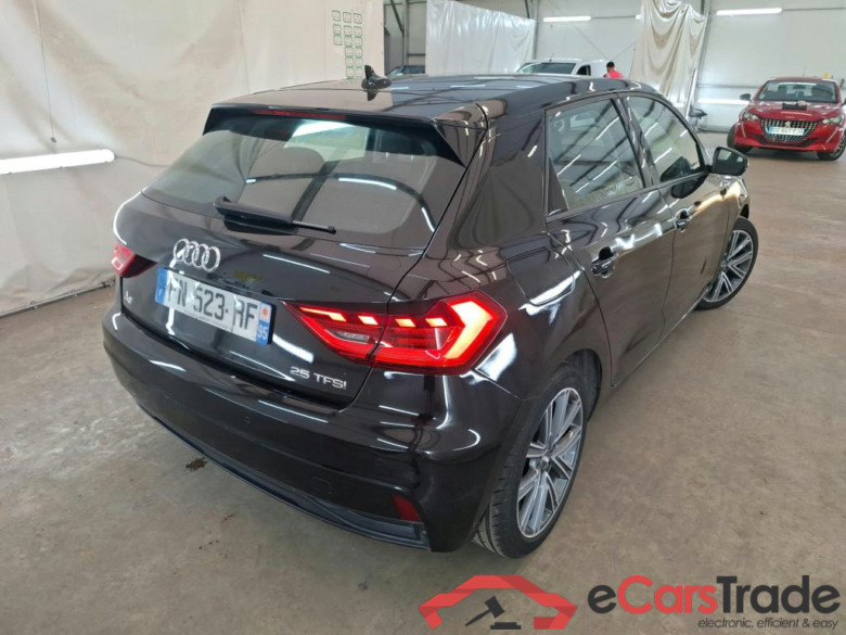 A1 Sportback 25 TFSI Design Luxe 1.0 TFSI 95CV BVA7 E6dT #3