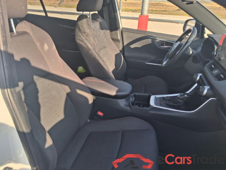 TOYOTA Rav4 / 2018 / 5P / todoterreno 2.5l PLUG-IN 300PH (e-CVT) Advance #6