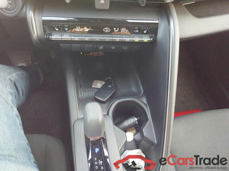 TOYOTA C-HR Hybrid (HEV) HEV 1.8 Dynamic Plus Bi-Tone E-CVT Dynamic Plus #1