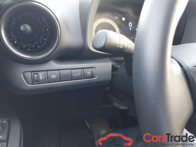 TOYOTA C-HR Hybrid (HEV) HEV 1.8 Dynamic Plus Bi-Tone E-CVT Dynamic Plus #6