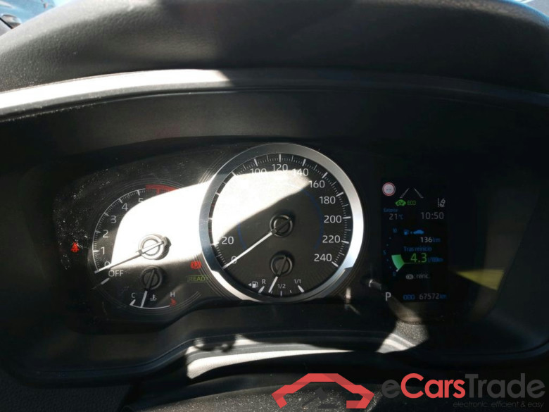 TOYOTA Corolla / 2019 / 5P / familiar 1.8 125H BUSINESS E-CVT TOU SPORT #4