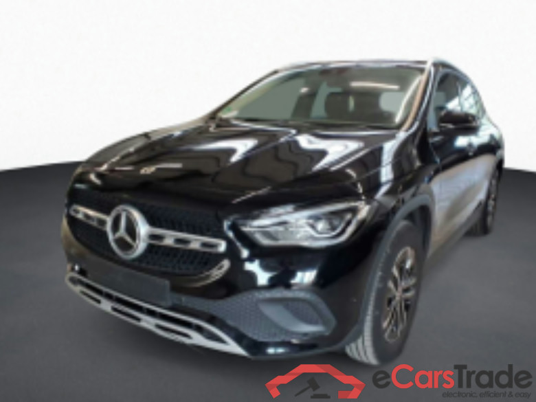 MERCEDES-BENZ GLA 180 7G-DCT Style 5d 100kW #1
