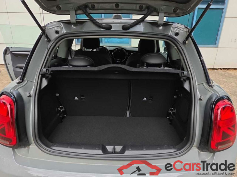 MINI Mini 3-trg. (F56)(2013->) DE - LimS3 SE, Cooper SE Classic Trim, (Facelift 2) 2021 - 2024 #2