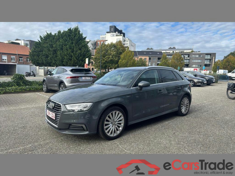 AUDI A3 Sportback e-tron (PHEV) 1.4 TFSI PHEV S tronic (150 kW)