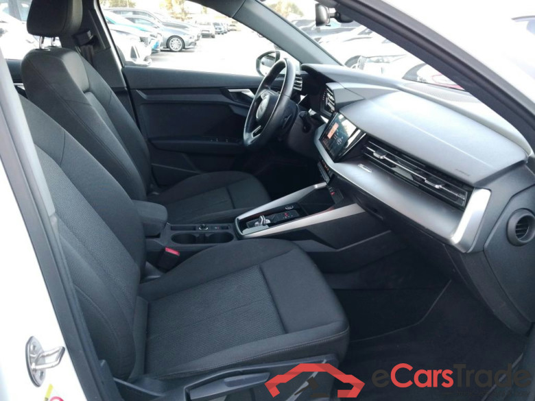 AUDI A3 / 2020 / 5P / berlina con portón Sportback 30 TFSI 81kW (110CV) S tronic #6
