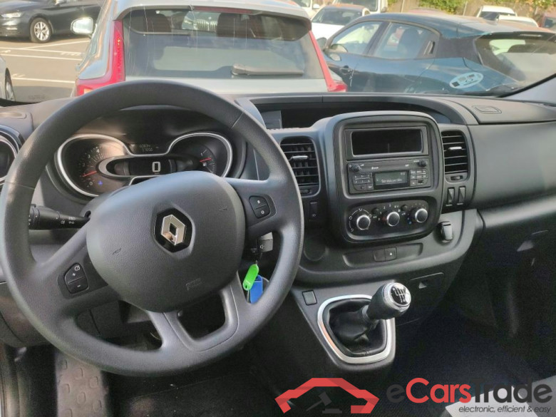 RENAULT Trafic / 2019 / 4P / furgón Furgón 27 L1H1 Energy BluedCi 88 kW #3