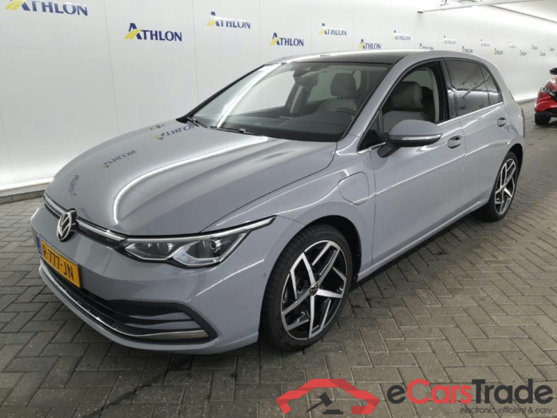 VOLKSWAGEN GOLF 1.4 eHybrid 150kW DSG Style 5D #1