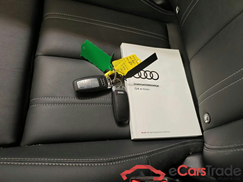 Audi Q4 e-tron 45 e-tron quattro Advanced Ed 5d #4