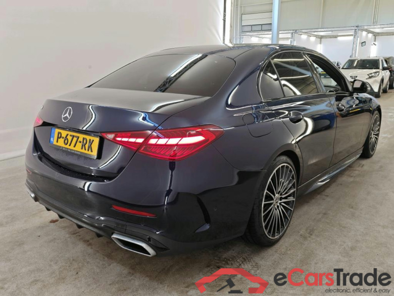Mercedes-Benz C-Klasse Limousine C 180 AMG Line 4d #2